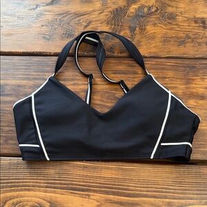 ALO Yoga Black Airlift Haven Sports Bra with White Accents. Size medium Like new
